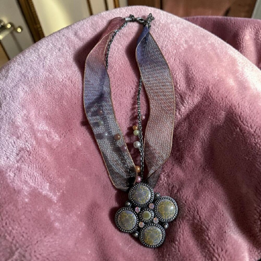 Boho Ribbon Choker Necklace Pink Purple Iridescent Pendant Fairycore Cottagecore - Picture 3 of 6